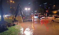 Sağanak Sonrası Gece Mesaisi: Kahramanmaraş’ta Ekipler Yolları Açtı