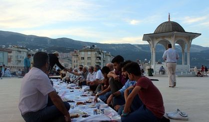 Kahramanmaraş'ta kardeşlik iftarı