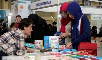 Uluslararası 3. Kitap ve Kültür Fuarına yoğun ilgi