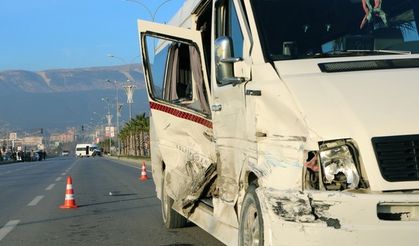 Kahramanmaraş'ta Feci kaza! 8'i öğrenci 9 kişi yaralandı