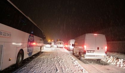 Kahramanmaraş'ta ulaşıma kar engeli