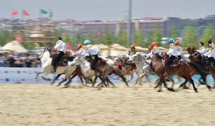 Onikişubat Belediyesi Etnospor Kültür Fesitavali'nde