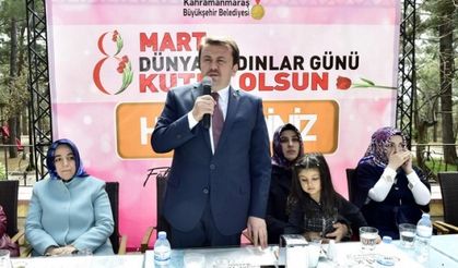 Başkan Erkoç’tan Bayan Personele 8 Mart Jesti