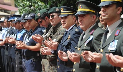 Başkomiser Mehmet Parlak, Kahramanmaraş'ta toprağa verildi