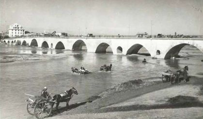 Tarihi yerlerin fotoğrafları