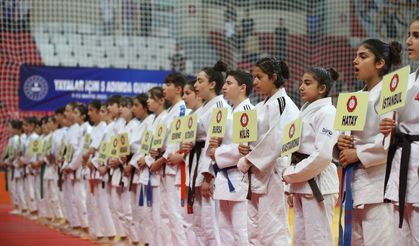 Kahramanmaraş'ta Spor Toto Yıldızlar Türkiye Judo Şampiyonası'nın açılış seremonisi yapıldı