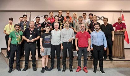 Bilardo Türkiye Şampiyonası'nda Kahramanmaraş'a 3 Kupa!
