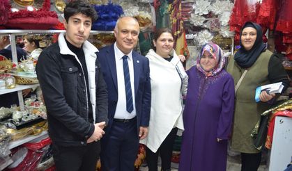 İyi Parti Adayı Dr. Selahaddin Can, Tarihi Kapalı Çarşı Esnaflarını Ziyaret Etti