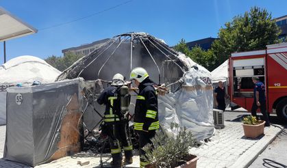 Kahramanmaraş'ta Depremzedelerin Kaldığı Çadırlarda Yangın!