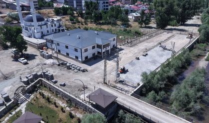 Elbistan'a Yeni Yatırım! Karahasanuşağı Mahallesi'nde Sosyal Tesis Çevresi Yenileniyor