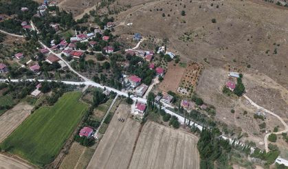 Kahramanmaraş Göksun’da 2,5 kilometrelik yola çift kat sathi kaplama