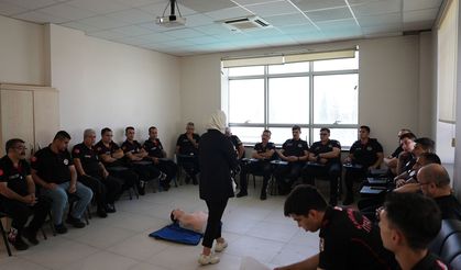 Kahramanmaraş İtfaiyesi Personeline İlk Yardım Eğitimi