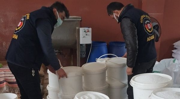 Adana'da sahte deterjan ürettiği iddia edilen şüpheli yakalandı