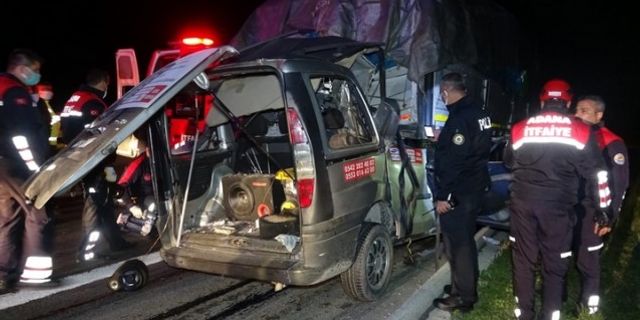 Adana'da trafik kazasında 3 kişi öldü 1 kişi yaralandı!