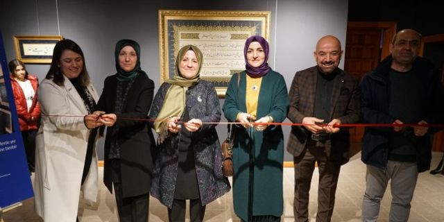 Yedi Güzel Adam Edebiyat Müzesi’nde Hüsni Hat Sergisi Açıldı