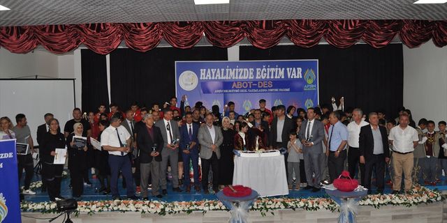 Kahramanmaraş'ta sporda dereceye giren öğrenciler ödüllendirildi