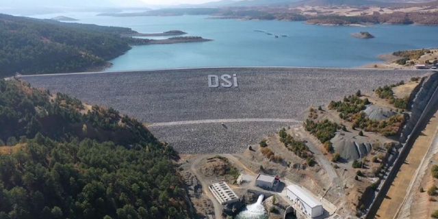 Kahramanmaraş'ta Depremzedelerin İçme Suyu Sorunu Çözülüyor
