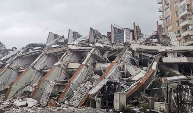 Kahramanmaraş Depreminde Yıkılan Bina Çürük Çıktı: 'Beton Elle Ufalanır Durumdaydı!'