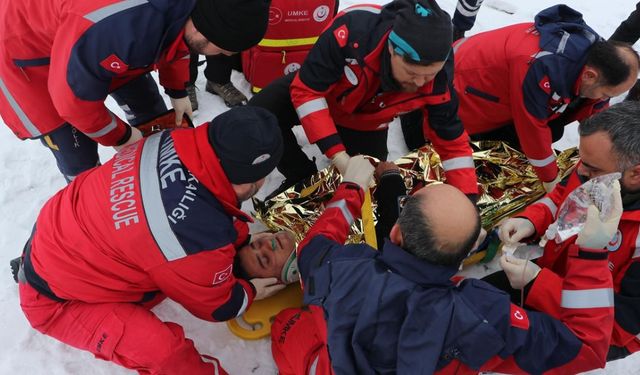 Kahramanmaraş'ta Teleferikte Mahsur Kalan Vatandaşı Kurtarma Tatbikatı!