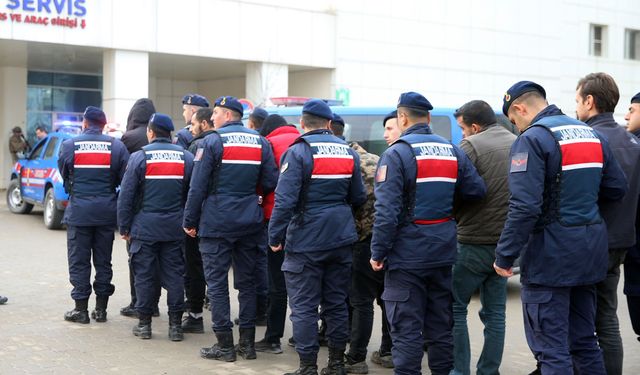 Kahramanmaraş'ta Merkezli Şafak Operasyonu: 15 Zehir Taciri Tutuklandı!