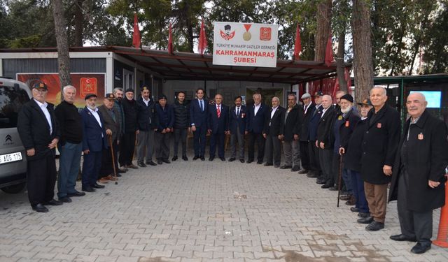 İYİ Parti Kahramanmaraş Dulkadiroğlu Belediye Başkan Adayı Can, Kıbrıs Gazilerini Ziyaret Etti