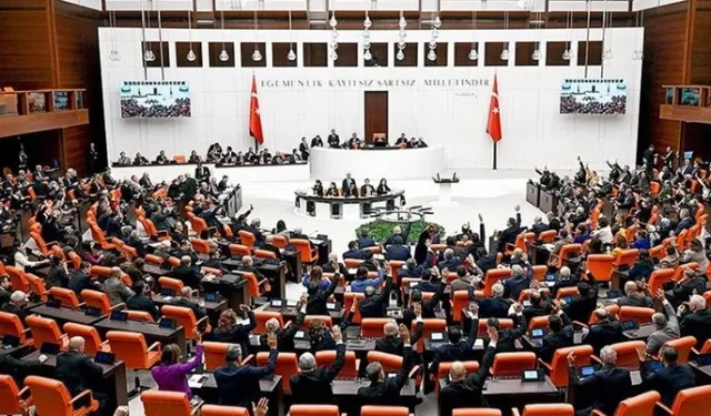 Cumhurbaşkanı Erdoğan 3. Kez Aday mı Olacak? 2027 Erken Seçim Senaryoları!