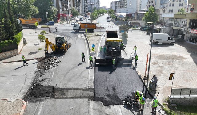 Kahramanmaraş'ta Asfalt Yenileme Çalışması: Başkonuş Caddesi Yenilendi!