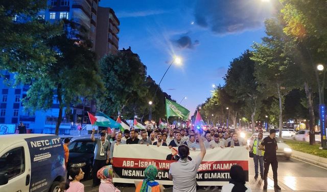 Kahramanmaraşlılar, Gazze'ye Destek İçin Büyük Yürüyüş Gerçekleştirdi