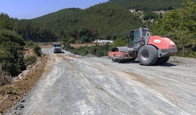 Kahramanmaraş Büyükşehir, Andırın'da Yol İhtiyaçlarını Gideriyor!