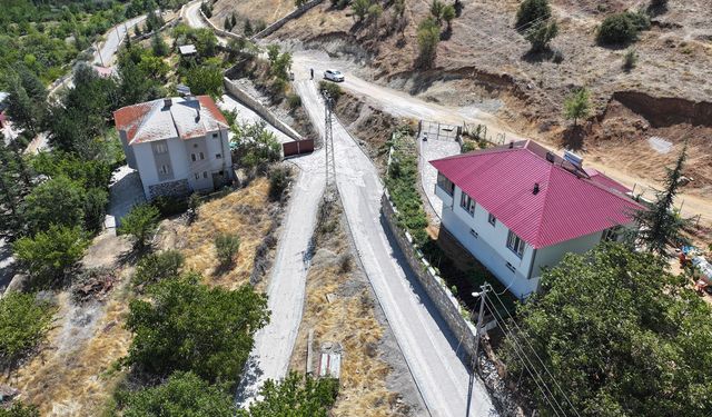 Kahramanmaraş Büyükşehir, Afşin Kırsalında Yol Altyapısını Güçlendiriyor!