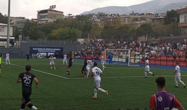 Kahramanmaraşspor, Kuşadasıspor’u 3-0 Mağlup Etti