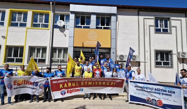 Kahramanmaraş’ ta Öğretmenlik Mesleği Kanunu’nu Protesto edildi