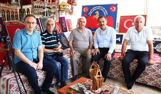 Kahramanmaraşlı Naht ustası Yaşar Sobacı’dan Muhteşem Eserler