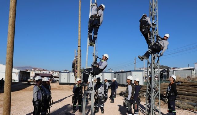 AKEDAŞ'tan Sahadaki Çalışanlara Güvenlik Eğitimi