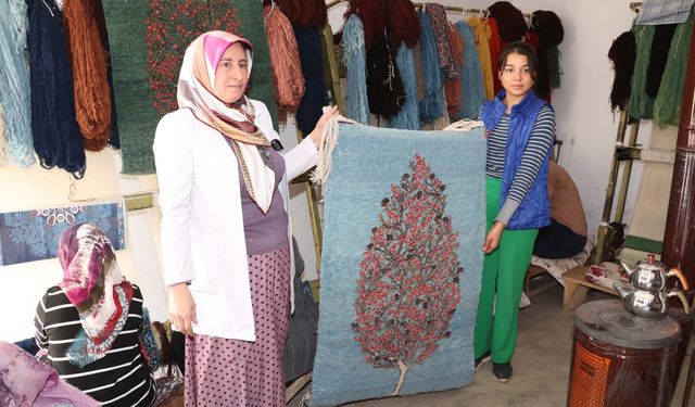 Kahramanmaraş'ta Halı Dokuma Geleneği Yeniden Hayat Buluyor!