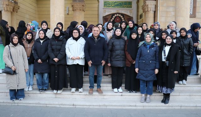 Kahramanmaraş’ta Aileler Sabah Namazında Buluştu