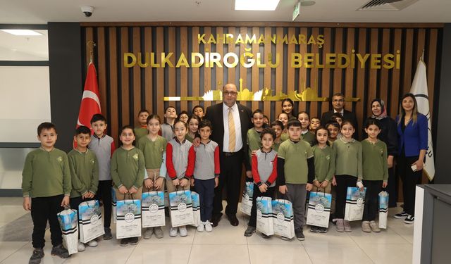 Dulkadiroğlu Belediye Başkanı Akpınar, Minik Öğrencileri Ağırladı