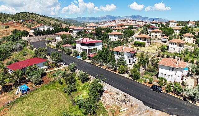 Kahramanmaraş'ta TOKİ Konutlarına Giden Yol Asfaltlandı, Trafik Rahatladı