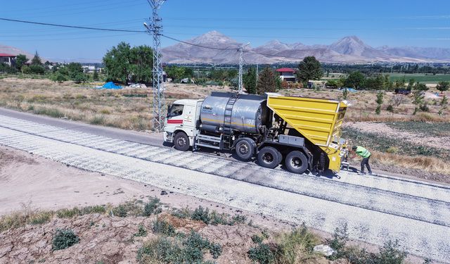 Kahramanmaraş Afşin’de 4 Mahallenin Yol Sorunu Çözülüyor