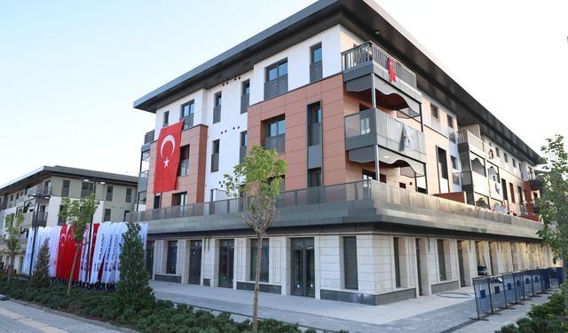 Kahramanmaraş’ta Dev Tören: Konut Tesliminde İki Lider Bir Arada