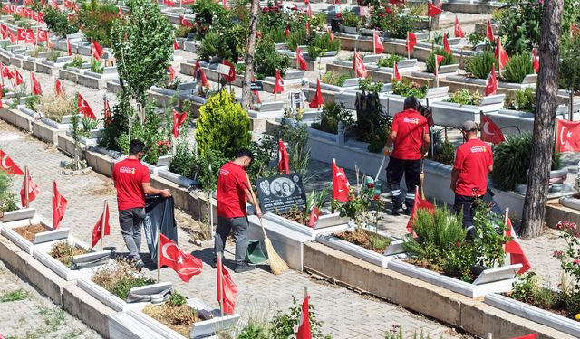 Kahramanmaraş’ta Mezarlıklarda Bayram Düzenlemesi!