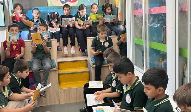 Kahramanmaraş’ta Mobil Çocuk Kütüphanesi 7 İlçeyi Dolaştı