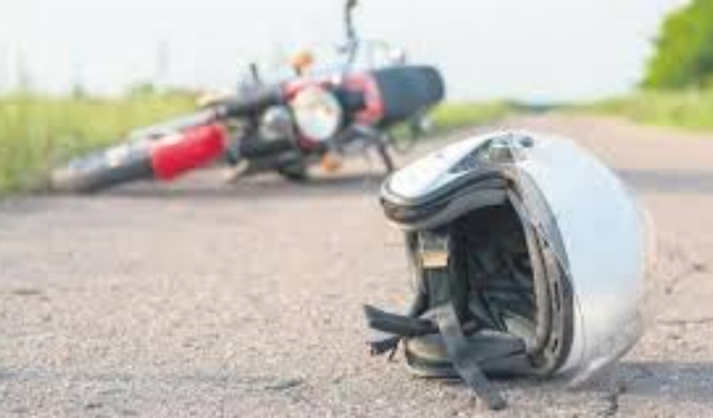 Motosiklet kullanırken ölme riski, uçak yolculuğunda ölme riskinin kaç katıdır?