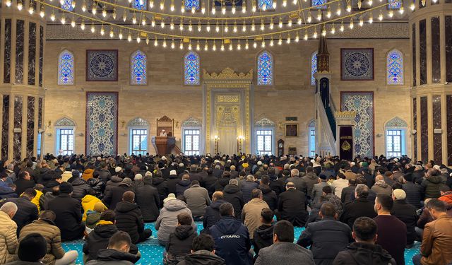 Kahramanmaraş'ta Abdülhamid Han Camii’nde Dualar Edildi
