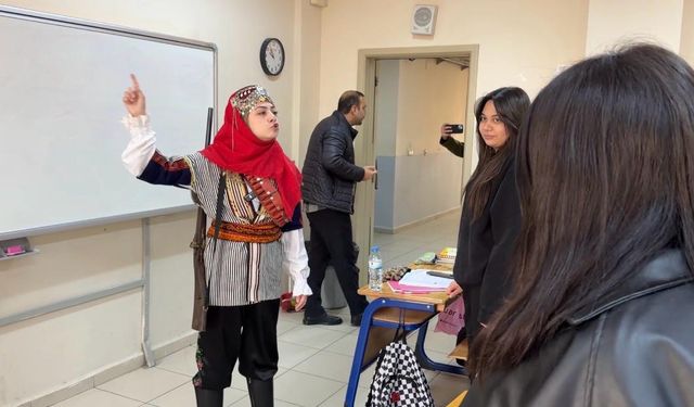 Kahramanmaraş’ın Millî Mücadele Destanı Tiyatro Sahnesinde