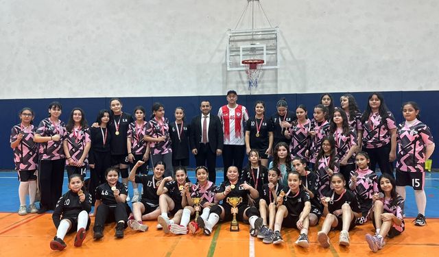 Kahramanmaraşlı Hentbol Ekibi Play-Off’a Yükseldi