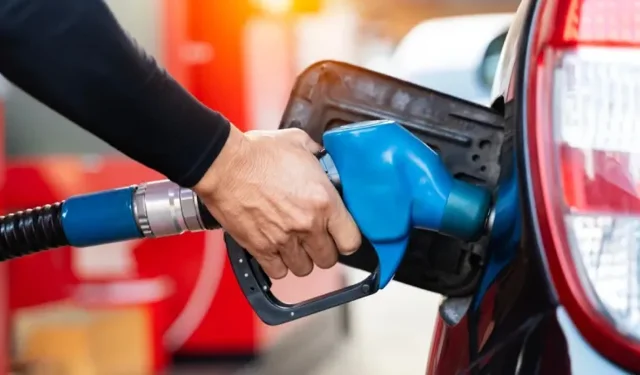 Petrol Düştü, Pompa Fiyatı Geriledi: Motorine 2,33 TL İndirim Yolda