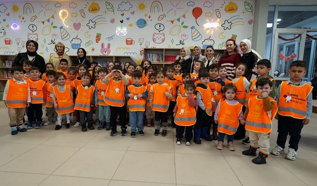 Kahramanmaraş’ta Masal Rüzgarı Esti: Minikler Hem Eğlendi Hem Öğrendi