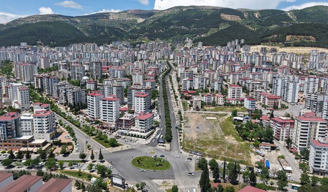 Kahramanmaraş'ta Ahır Dağı Caddesi Baştan Sona Yenilendi