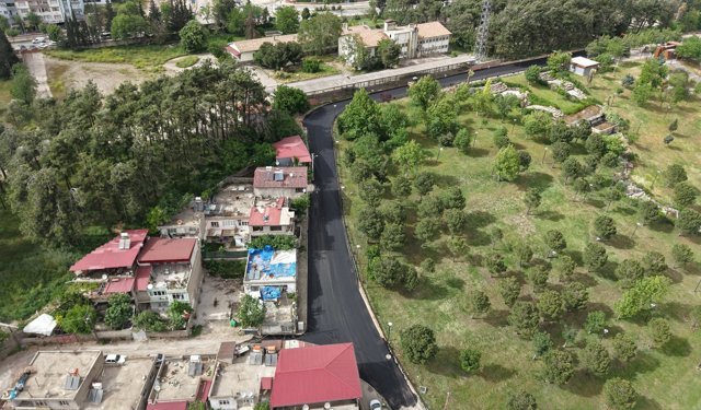 Kahramanmaraş Büyükşehir’den Hacı Bayram Veli Mahallesi’ne asfalt hamlesi!